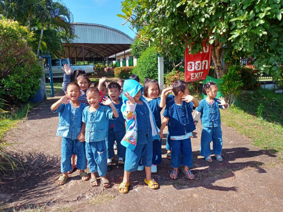 ศูนย์พัฒนาเด็กเล็กบดมาด จัดกิจกรรมการเรียนรู้วัฒนธรรมและประเพณีประจำท้องถิ่น โดยพาเด็กนักเรียนเข้าร่วมกิจกรรมกับชุมชน เพื่อสืบสานประเพณีที่ดีงาม ให้เด็กได้ต่อยอดการเรียนรู้ต่อไปในอนาคต