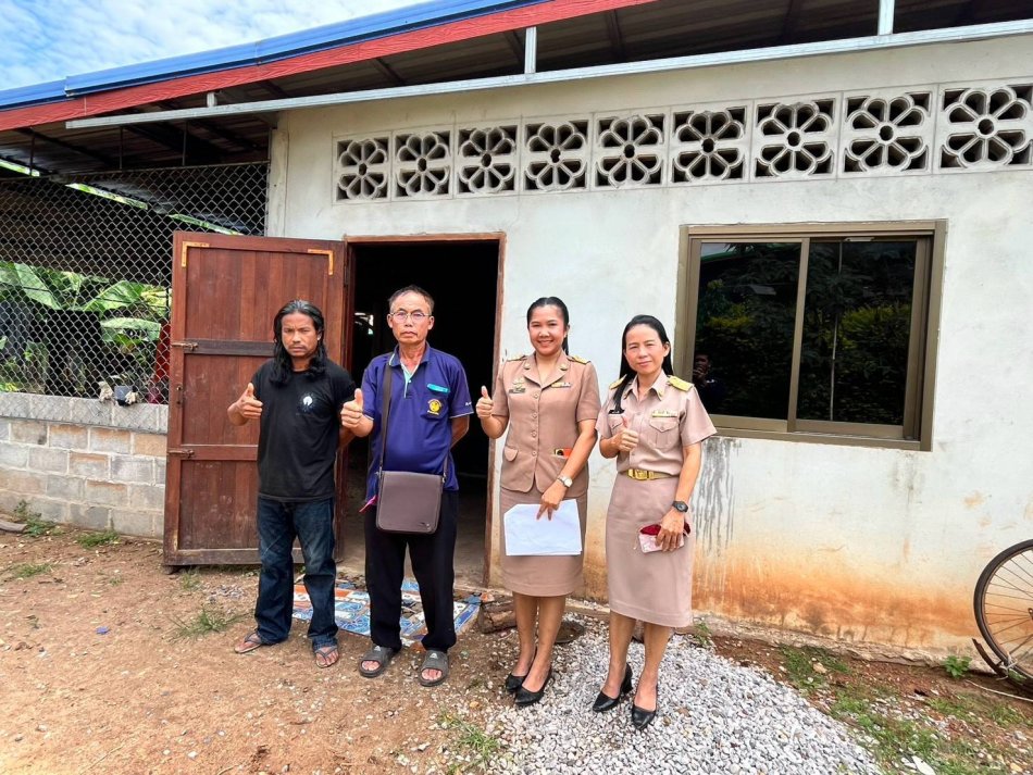 เทศบาลตำบลพอกน้อย โดย งานสวัสดิการสังคม ได้ลงพื้นที่สำรวจเด็กที่มีรายชื่อเด็กนอกระบบเพื่อการคัดกรองเบื้องต้น จำนวน 2 ราย 
