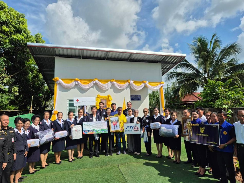 โครงการมอบบ้าน ตุ้มโฮม ปันสุข ณ บ้านบดมาด ม.4 ตำบลพอกน้อย อำเภอพรรณานิคม จังหวัดสกลนคร 